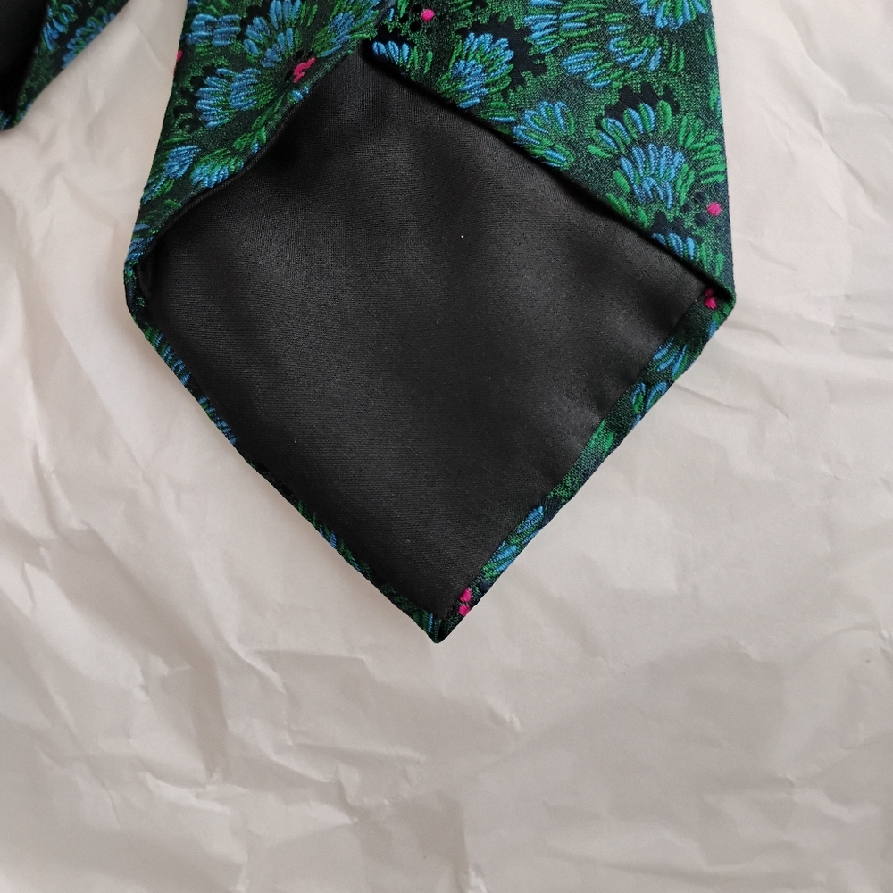 COPY - Recent Charvet Geometric mens tie - Picture 8 of 11